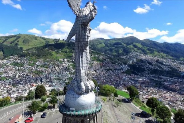 El Panecillo 
