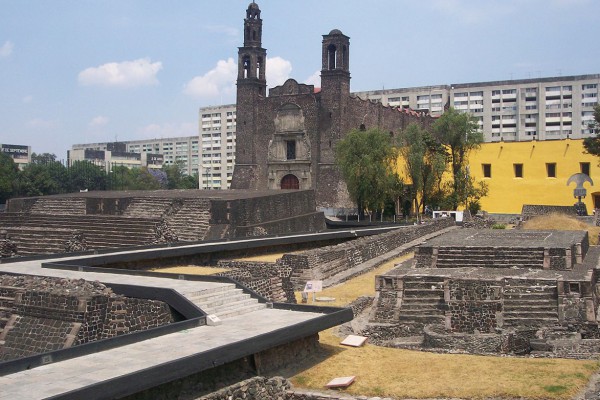 Plaza de las Tres Culturas (Plaza of the Three Cultures)